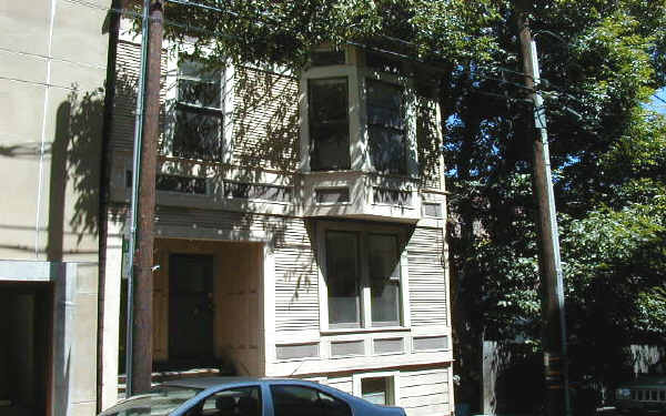 10 Guy Pl in San Francisco, CA - Building Photo