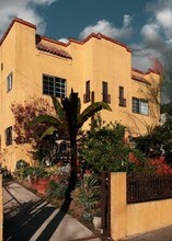 801 N Alexandria Ave in Los Angeles, CA - Building Photo - Building Photo