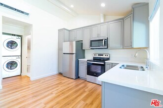 8326 Beckford Ave in Los Angeles, CA - Building Photo - Building Photo