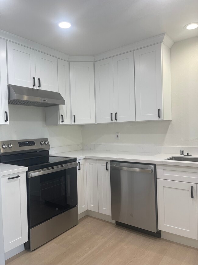property at 1055 N Capitol Ave