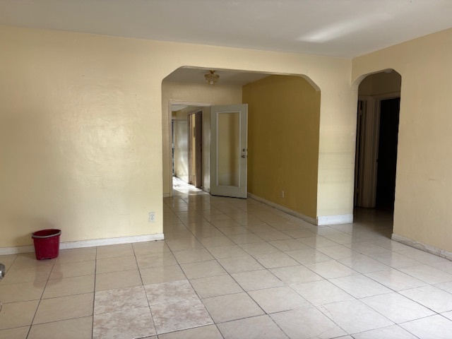 2511 NW 22nd Ave in Miami, FL - Building Photo - Building Photo