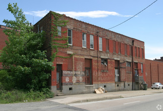 Southland Wine Co Lofts in Richmond, VA - Foto de edificio - Other