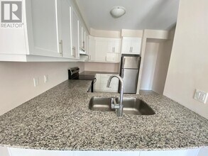 4 Workman Ln in Hamilton, ON - Building Photo - Building Photo