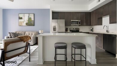 2250 McGregor Blvd, Unit 1305 in Ft. Myers, FL - Building Photo - Building Photo