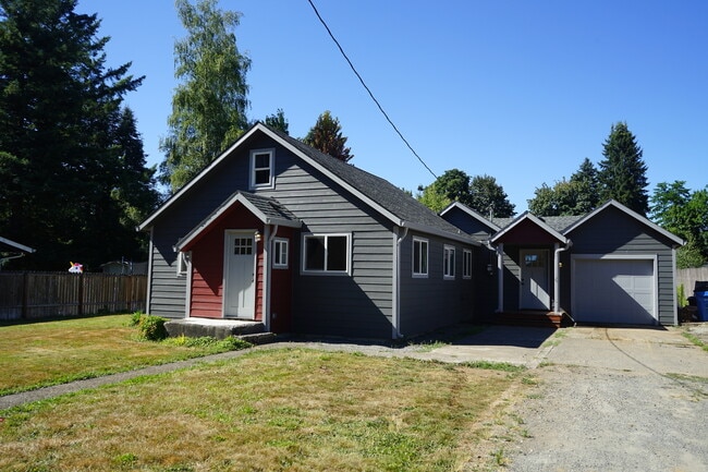 property at 304 W Humphrey St