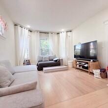 21 Harlow St, Unit 1 in Arlington, MA - Foto de edificio - Building Photo
