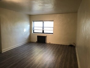 5660 Munhall Rd-Unit -10 in Pittsburgh, PA - Building Photo - Building Photo