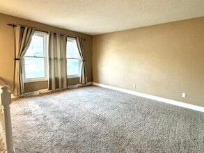 2317 Independence Ct in Jefferson City, MO - Foto de edificio - Building Photo