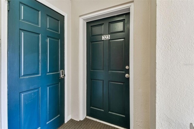 3404 Latania Dr in Tampa, FL - Building Photo - Building Photo