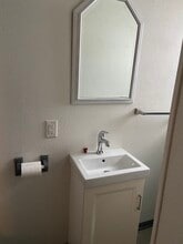 1003 N Division St, Unit DIVISION- UPPER in Appleton, WI - Building Photo - Building Photo