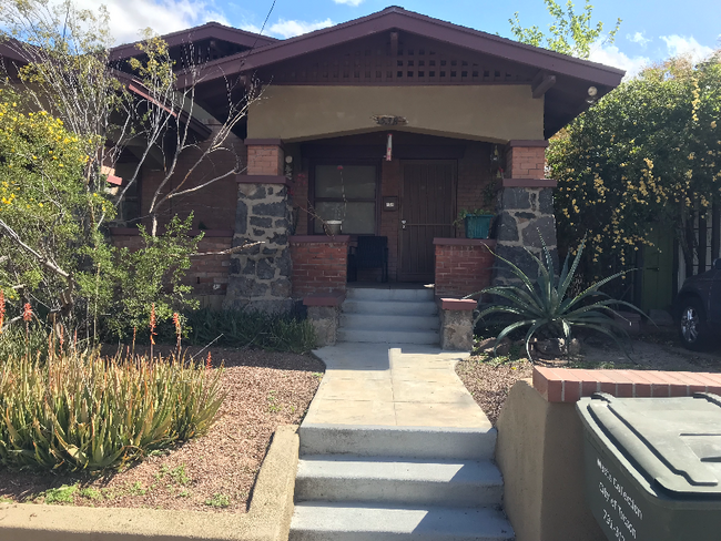 property at 542 E 8th St