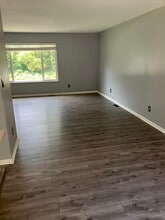 4848 Cole Blvd in Ypsilanti, MI - Building Photo - Building Photo