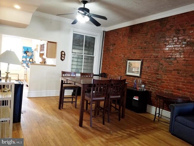 property at 1377 F St NE