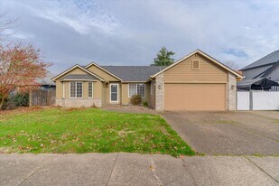 3133 19th Ave SE in Albany, OR - Building Photo