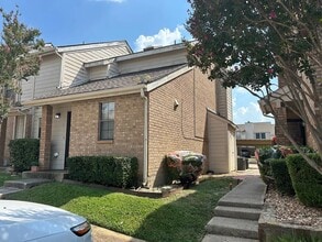3635 Garden Brook Dr in Farmers Branch, TX - Building Photo - Building Photo