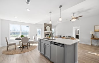 2118 Ireland Wy in Clarksville, TN - Building Photo - Building Photo