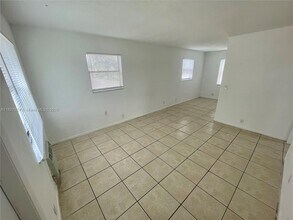 726 21st St in West Palm Beach, FL - Building Photo - Building Photo