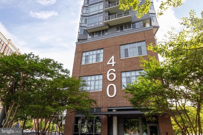 property at 460 New York Ave NW