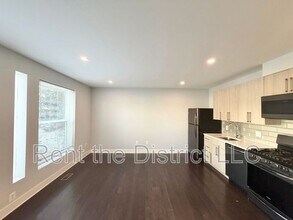 1605 F St NE in Washington, DC - Building Photo - Building Photo