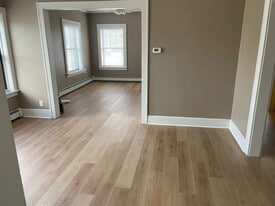 1520 9th St, Unit Apt A in Monroe, WI - Building Photo