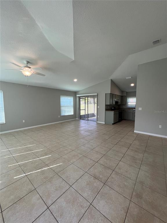 4460 Abaco Dr in Tavares, FL - Building Photo - Building Photo