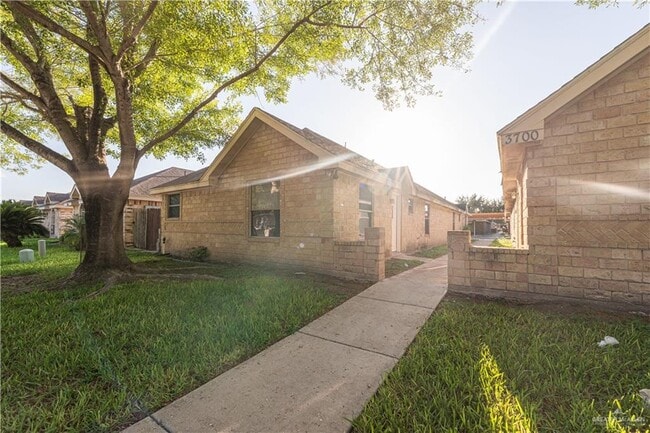13 Sheraton Ave in Pharr, TX - Building Photo - Building Photo