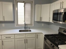 621 Marshall St in Elizabeth, NJ - Building Photo