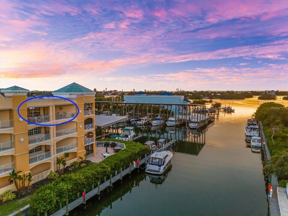 14041 Bellagio Way in Osprey, FL - Building Photo