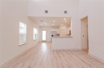 10817 Tildon Ave in Austin, TX - Building Photo - Building Photo