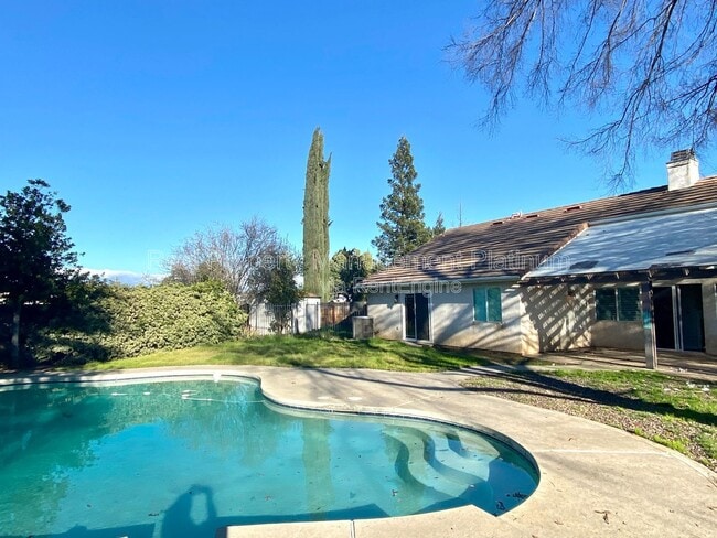 2601 Fremont Ave in Clovis, CA - Building Photo - Building Photo