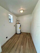 647 NE Waldo Rd in Gainesville, FL - Building Photo - Building Photo