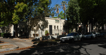 567 Oakland Ave in Pasadena, CA - Building Photo - Building Photo