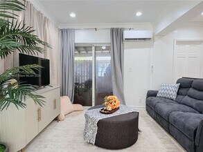 1726 Thomas St in Hollywood, FL - Building Photo - Building Photo