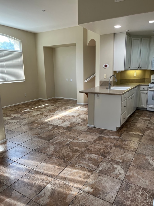 418 Almond Rd in San Marcos, CA - Building Photo - Building Photo