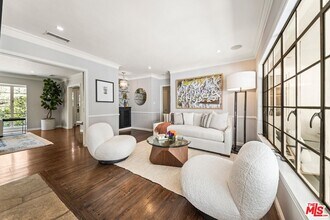 2107 Coldwater Canyon Dr in Beverly Hills, CA - Building Photo - Building Photo