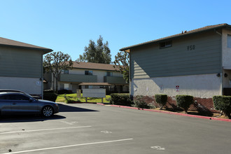 Shannon Arms Apartments in El Cajon, CA - Building Photo - Building Photo