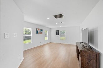 32506 Orchard Haze Dr in Brookshire, TX - Building Photo - Building Photo