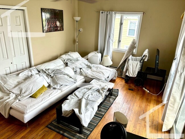 property at 95 Glen St