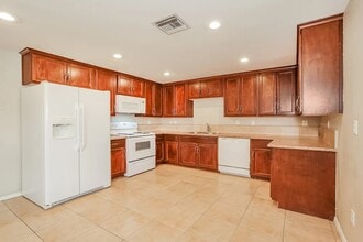 3848 E Joan De Arc Ave in Phoenix, AZ - Building Photo - Building Photo