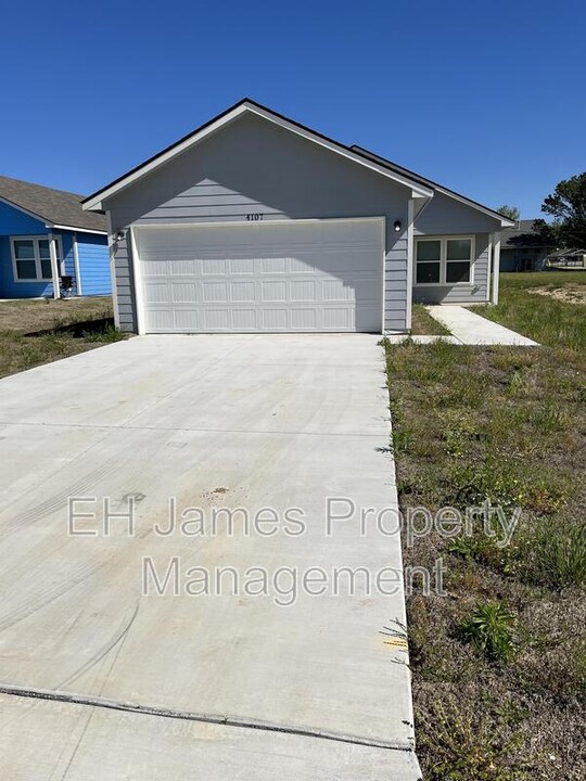 4107 W 56th Pl in Tulsa, OK - Building Photo