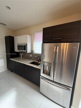 10363 NW 63rd Terrace in Doral, FL - Building Photo - Building Photo