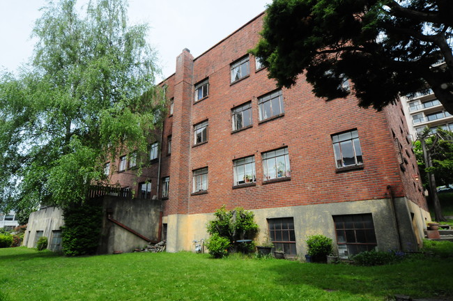 105 Ward St in Seattle, WA - Foto de edificio - Building Photo