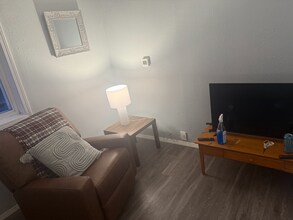 714 Kirkwood Ave in Iowa City, IA - Building Photo - Building Photo