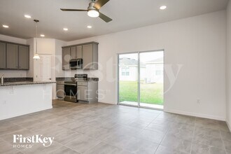 1258 Ponca Rd in Kissimmee, FL - Foto de edificio - Building Photo