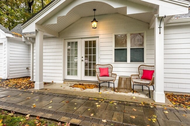 32 Billings St in Sharon, MA - Building Photo - Building Photo