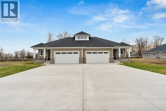 340 Dalhousie St in Amherstburg, ON - Building Photo - Building Photo