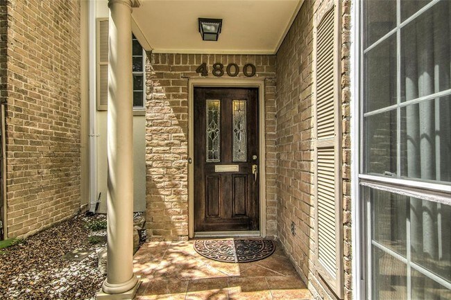 4800 Palmetto St in Bellaire, TX - Building Photo - Building Photo