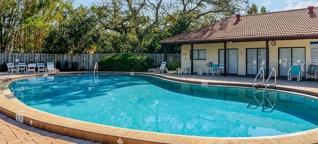 8783 Live Oak Ct in Cape Canaveral, FL - Building Photo - Building Photo