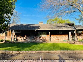 3151 Rubicon Way in Sacramento, CA - Building Photo