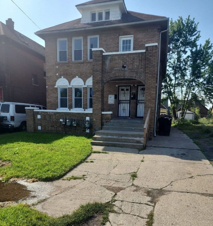 4045 Clements St in Detroit, MI - Building Photo